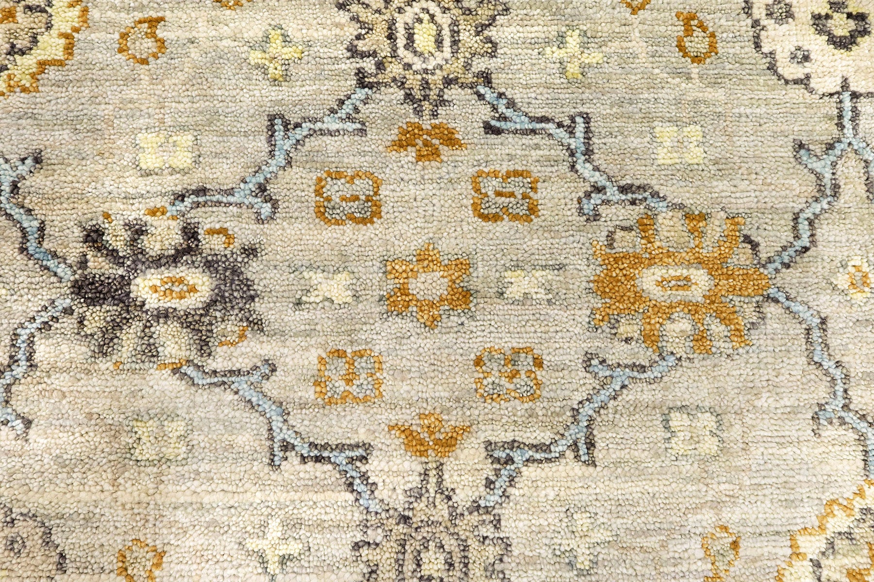 Amira OU-1144
